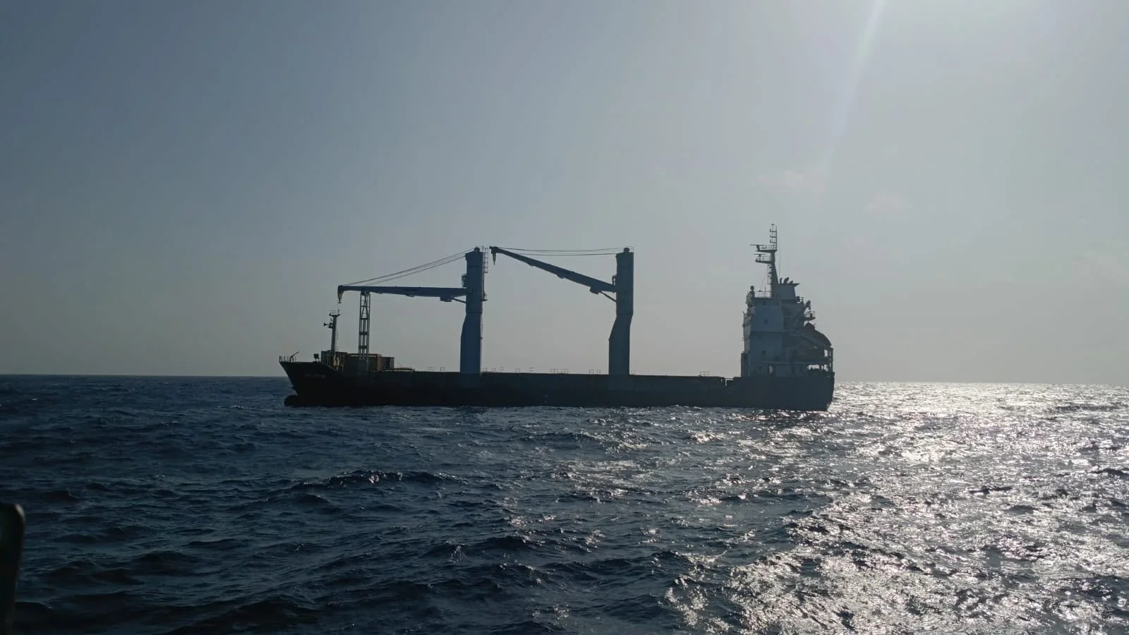 MV INATLANTIC en el mar